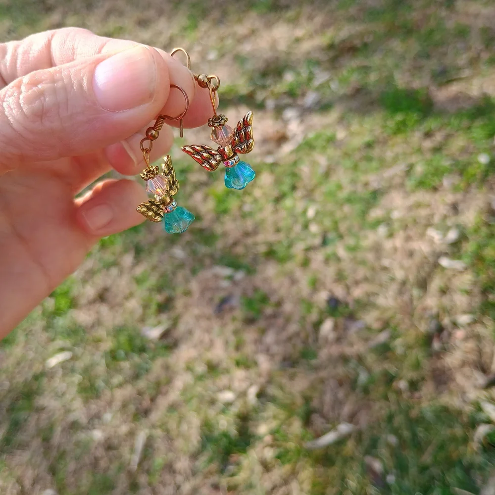 ADORABLE *cute* handmade angel core earrings w teal crystal accent, Christian